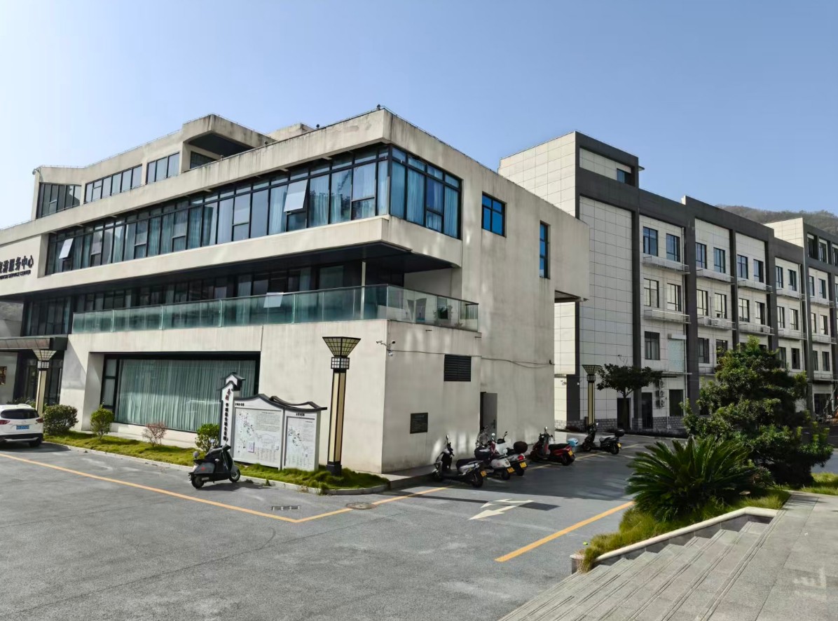 一个外省私企的凤凰涅槃