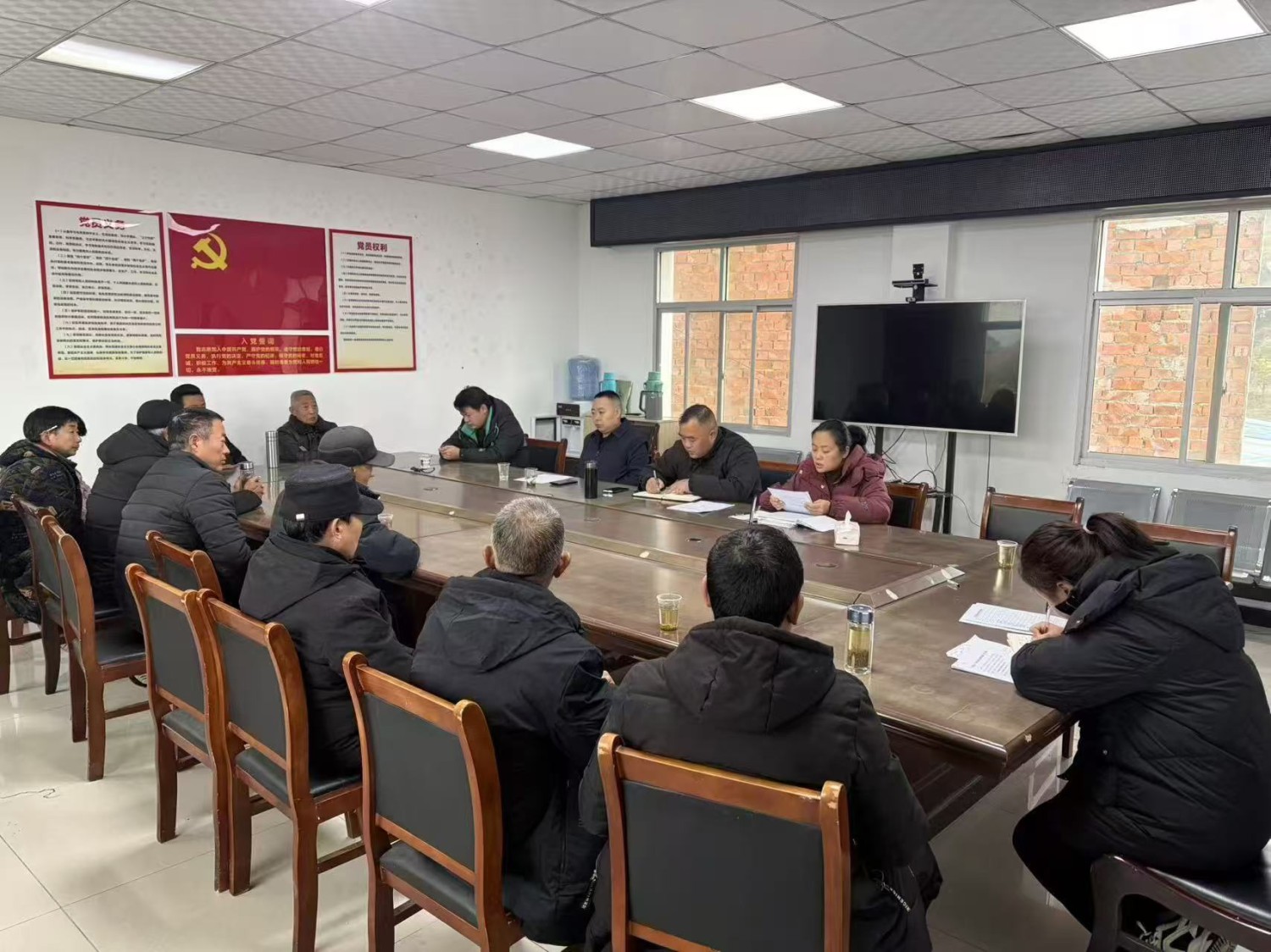 ‘谁说女子不如男 一一记汉滨区建民办事处三星村九零后村支书、村长刘信红