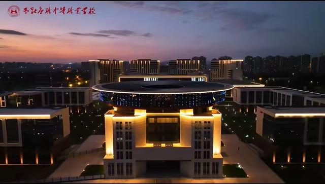 “实干争先——学习贯彻区委经济工作会议精神”山东省枣庄市市中区新媒体走进重点项目采风活动